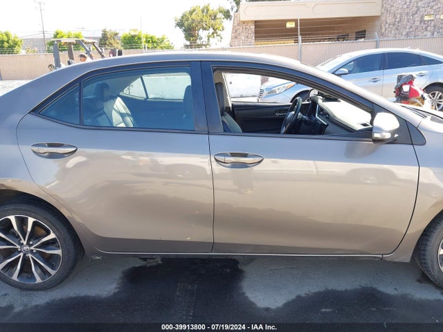 Toyota COROLLA SE 2017 5YFBURHE3HP657653 Image 13