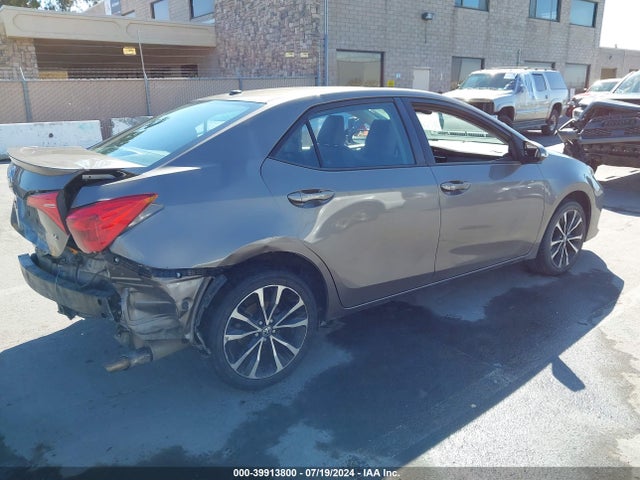 Toyota COROLLA SE 2017 5YFBURHE3HP657653 Image 4