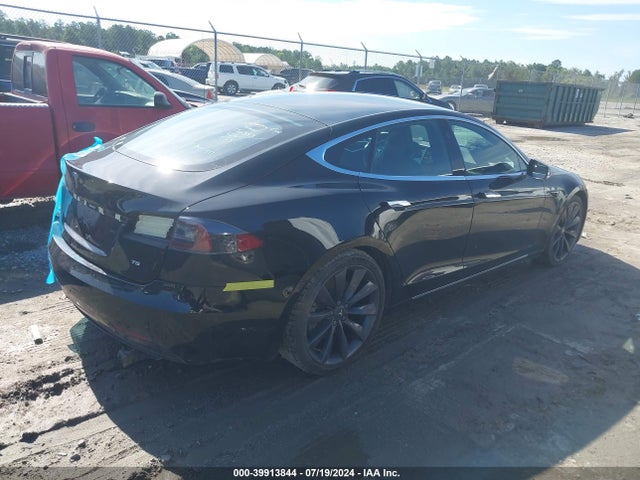 Tesla Model S 60/75 2017 5YJSA1E19HF217962 Image 4