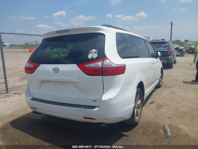 Toyota Sienna Le 8 Passenger 2015 5TDKK3DC1FS606258 Image 4