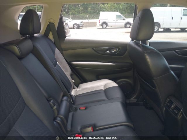 JN8AT2MV1HW262152 Nissan Rogue Sl