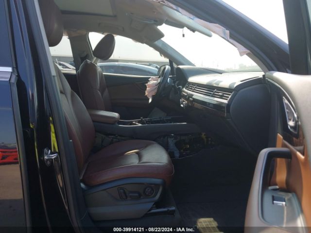WA1VAAF73JD026366 Audi Q7 3.0t Premium