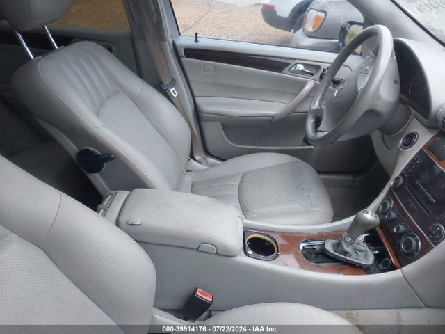 2006 Mercedes-benz C 280 Luxury 4matic მანქანა იყიდება აუქციონზე, vin: WDBRF92H66F765666, აუქციონის ნომერი: 39914176