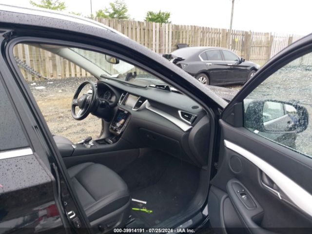 3PCAJ5M33LF108153 Infiniti Qx50 Luxe Awd