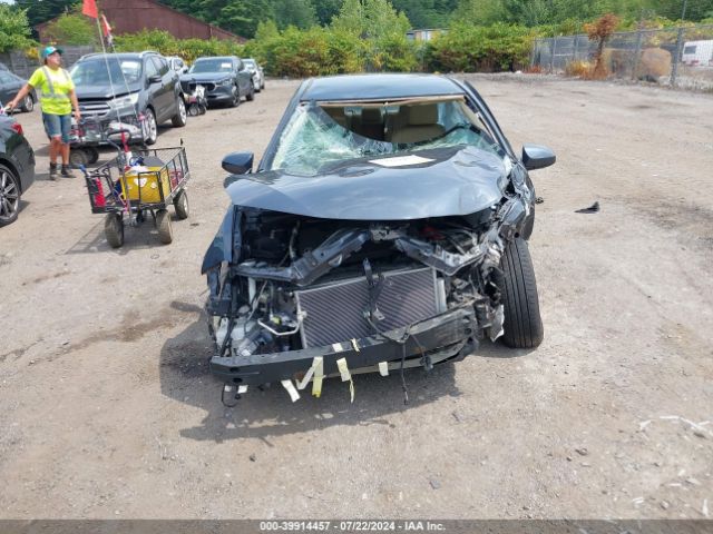 5YFBURHE4KP857416 Toyota COROLLA LE