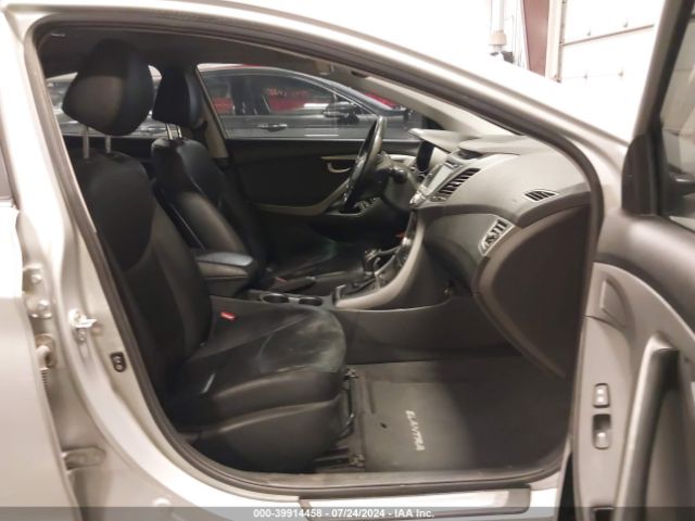 KMHDH4AE2FU357303 Hyundai Elantra Limited