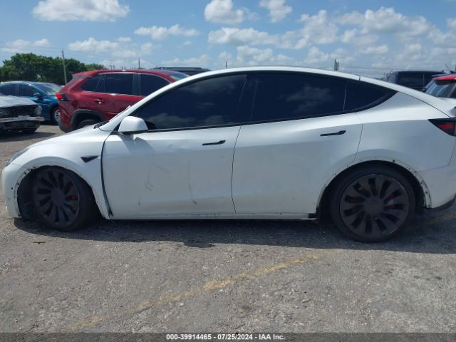 7SAYGDEF2NF562979 Tesla Model Y Performance Dual Motor All-wheel Drive