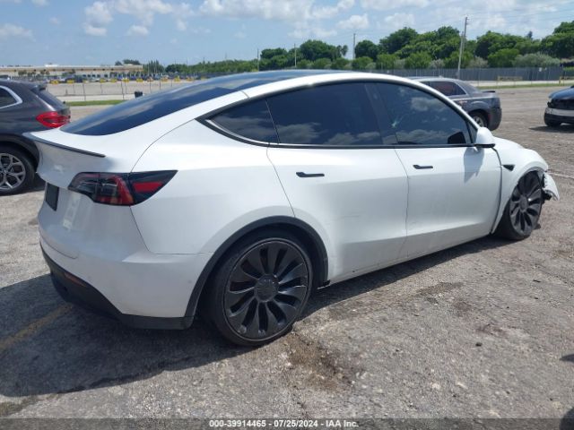 7SAYGDEF2NF562979 Tesla Model Y Performance Dual Motor All-wheel Drive