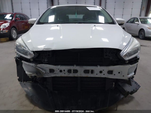 Ford FOCUS SE 2015 1FADP3K23FL202504 Image 6