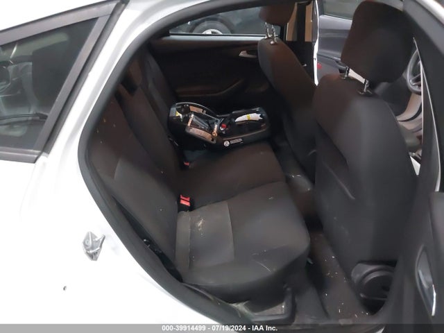 Ford FOCUS SE 2015 1FADP3K23FL202504 Image 8