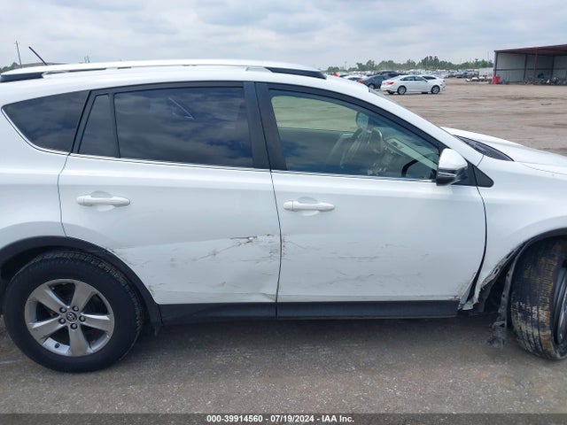 Toyota Rav4 Xle 2015 JTMRFREV8FJ019154 Image 13