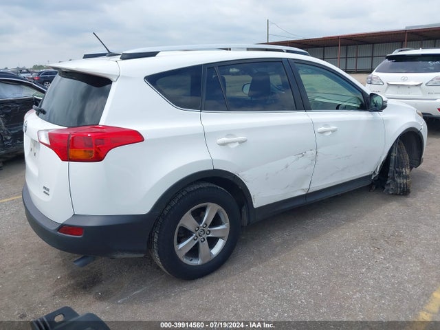 Toyota Rav4 Xle 2015 JTMRFREV8FJ019154 Image 4