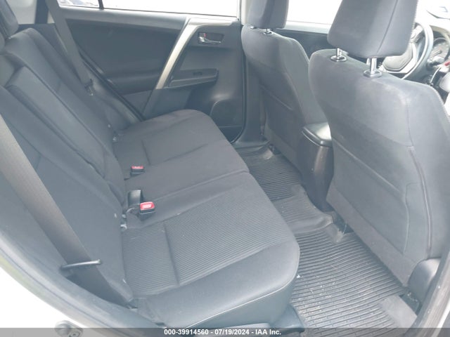 Toyota Rav4 Xle 2015 JTMRFREV8FJ019154 Image 8