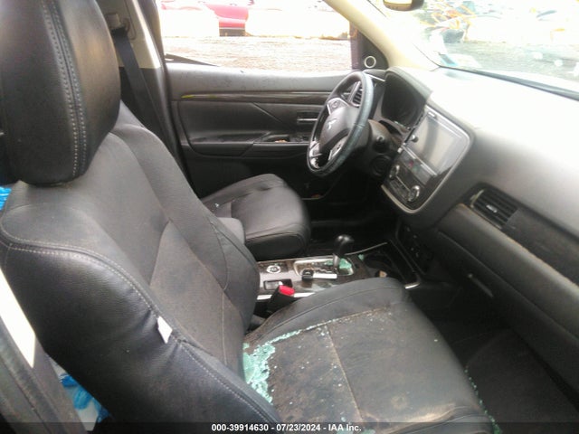 JA4AZ3A33HZ058013 Mitsubishi Outlander Se/sel