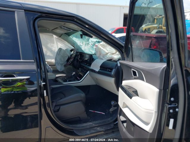 KNDNB4H36N6157607 KIA Carnival Mpv Lx Seat Package