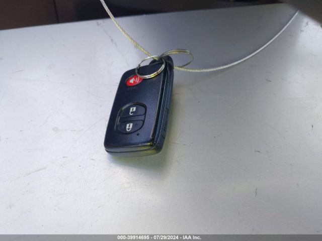 JTDZN3EU0E3355410 Toyota Prius V Three