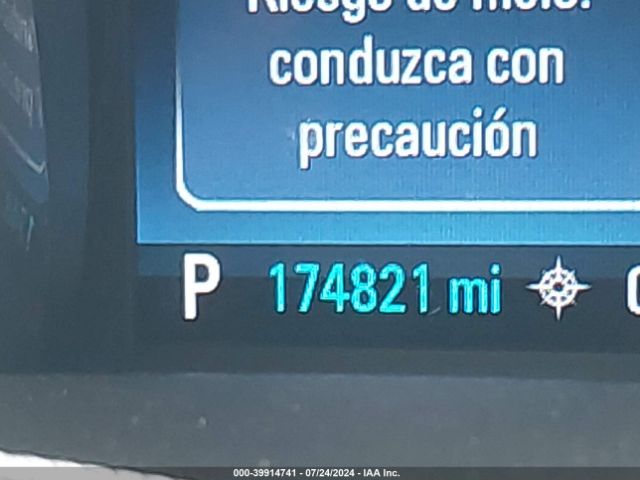 1G11D5SL5FU149530 Chevrolet MALIBU 2LT