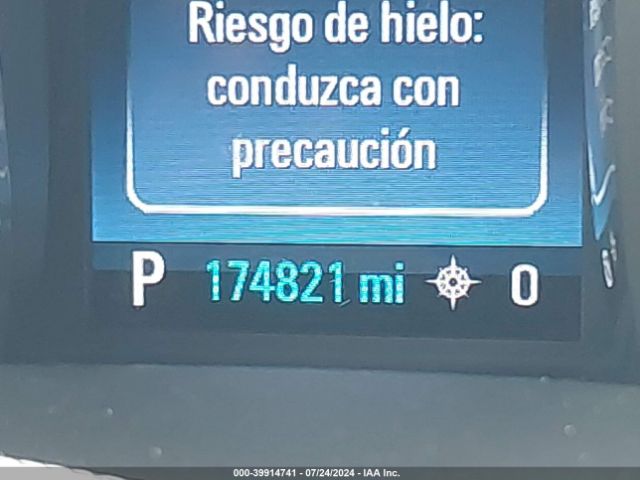 1G11D5SL5FU149530 Chevrolet MALIBU 2LT