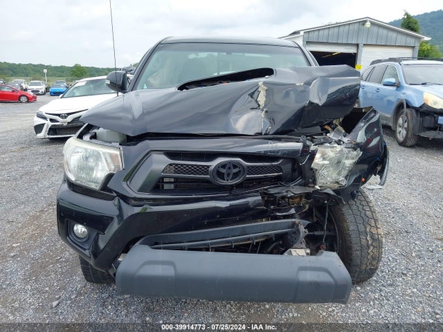 Toyota Tacoma Base V6 2015 3TMLU4EN2FM204592 Image 12