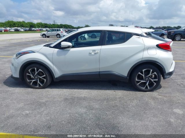 NMTKHMBX5JR012600 Toyota C-hr Xle Premium