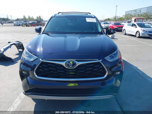 Toyota Highlander Hybrid Platinum 2021 5TDFARAH9MS010321 Image 13