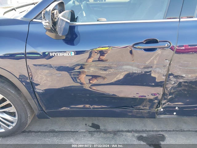 Toyota Highlander Hybrid Platinum 2021 5TDFARAH9MS010321 Image 18
