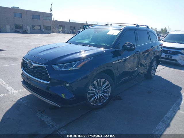 Toyota Highlander Hybrid Platinum 2021 5TDFARAH9MS010321 Image 2