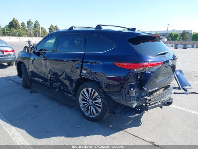 Toyota Highlander Hybrid Platinum 2021 5TDFARAH9MS010321 Image 3