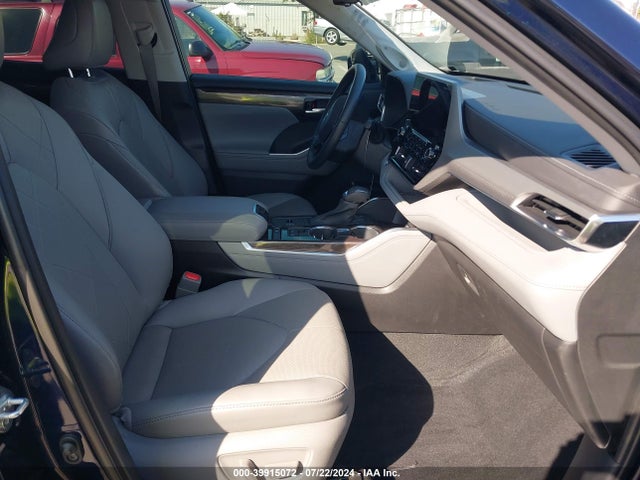 Toyota Highlander Hybrid Platinum 2021 5TDFARAH9MS010321 Image 5