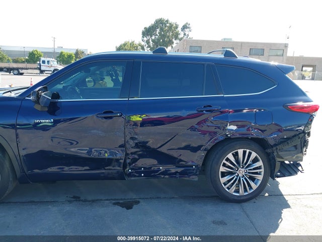 Toyota Highlander Hybrid Platinum 2021 5TDFARAH9MS010321 Image 6