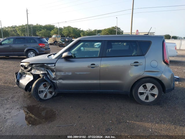 KIA Soul 2016 KNDJN2A26G7248384 Image 14