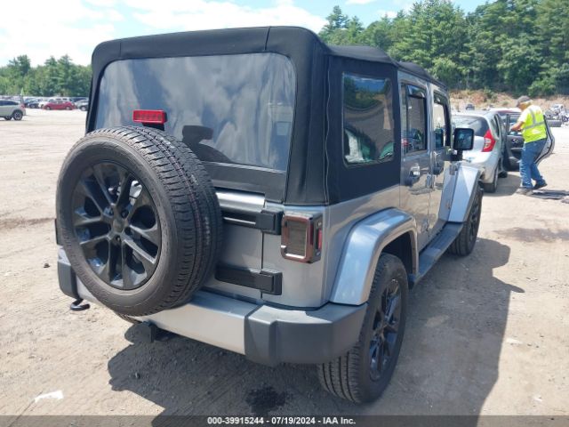 1C4BJWEG9FL704333 Jeep Wrangler Unlimited Sahara