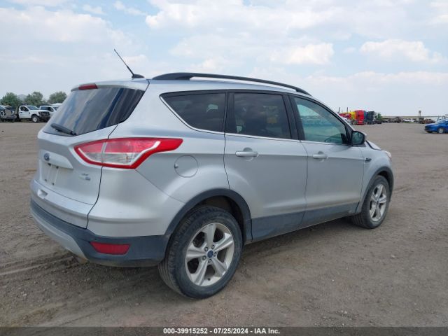 1FMCU9GX2FUB63688 Ford ESCAPE SE