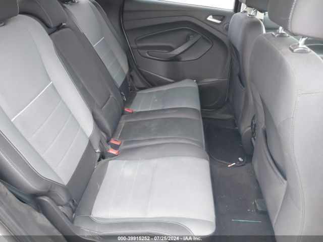 1FMCU9GX2FUB63688 Ford ESCAPE SE