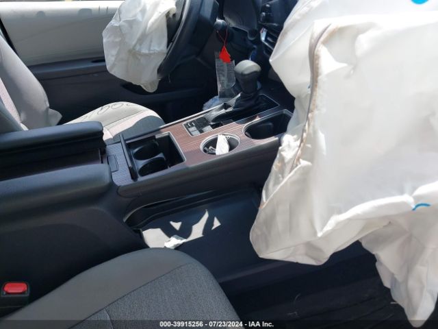 5TDKRKEC9MS068586 Toyota SIENNA LE