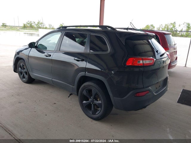 1C4PJLCBXFW791167 Jeep Cherokee Latitude Altitude