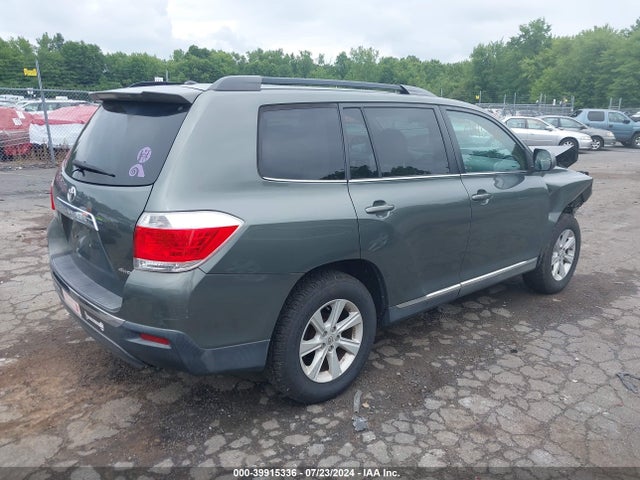 39915336 :رقم المزاد ، 5TDBK3EH1D5213626 vin ، 2013 Toyota Highlander مزاد بيع