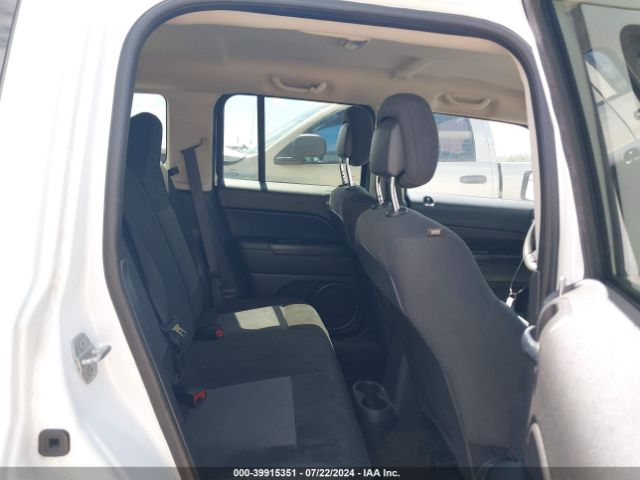 1C4NJPBA9GD567859 Jeep Patriot Sport