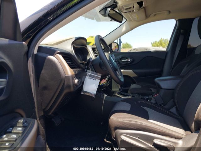 1C4PJLABXHW577964 Jeep Cherokee Sport Fwd