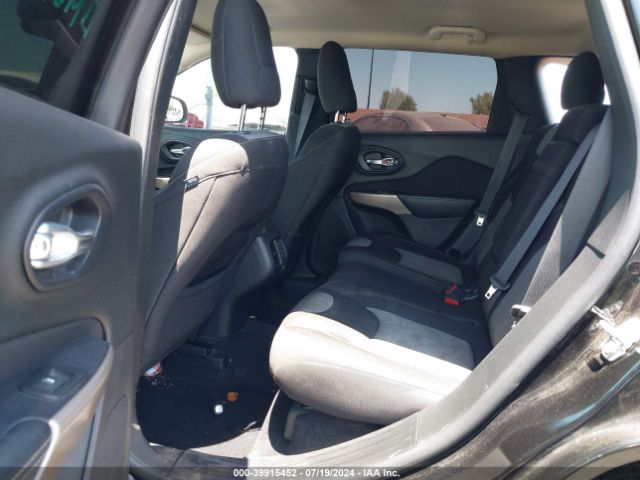 1C4PJLABXHW577964 Jeep Cherokee Sport Fwd