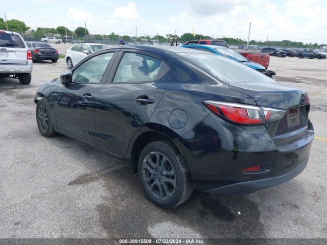 3MYDLBZV8GY124439 Scion IA