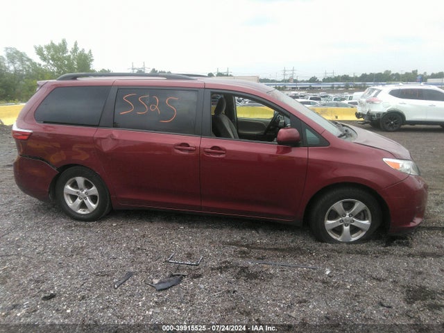 Toyota Sienna Le 8 Passenger 2017 5TDKZ3DC2HS782766 Image 13