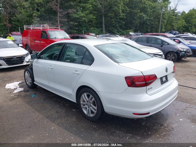 3VW2B7AJ4JM227979 Volkswagen Jetta 1.4t S