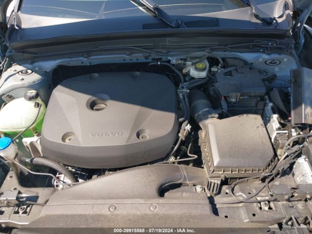 YV4162UK7L2203385 Volvo Xc40 T5 Momentum