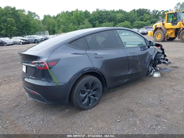 2024 TESLA MODEL Y 7SAYGDEE3RA300253 Photo 3