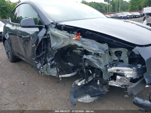 2024 TESLA MODEL Y 7SAYGDEE3RA300253 Photo 5