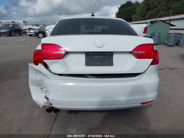 2014 Volkswagen Jetta 1.8t Se მანქანა იყიდება აუქციონზე, vin: 3VWD07AJ1EM413600, აუქციონის ნომერი: 39915757