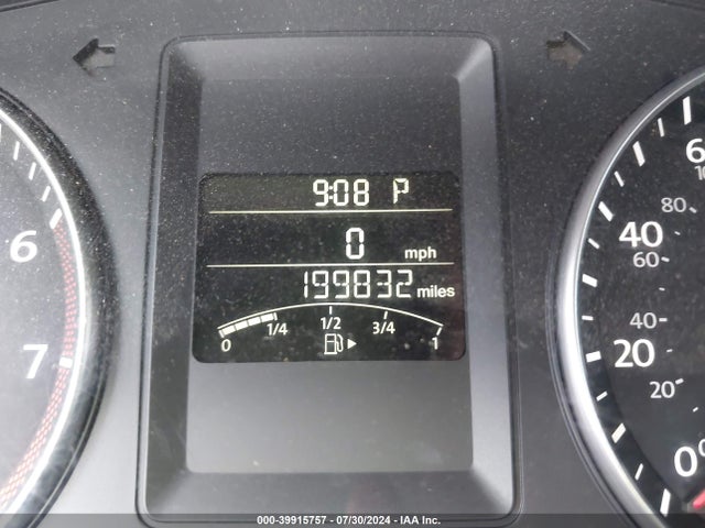2014 Volkswagen Jetta 1.8t Se მანქანა იყიდება აუქციონზე, vin: 3VWD07AJ1EM413600, აუქციონის ნომერი: 39915757