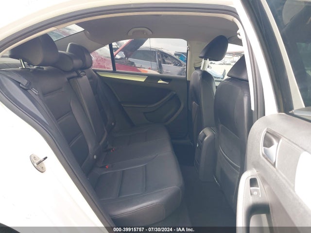 2014 Volkswagen Jetta 1.8t Se მანქანა იყიდება აუქციონზე, vin: 3VWD07AJ1EM413600, აუქციონის ნომერი: 39915757
