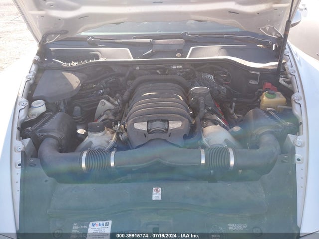 2011 PORSCHE CAYENNE WP1AB2A22BLA45760 Photo 9